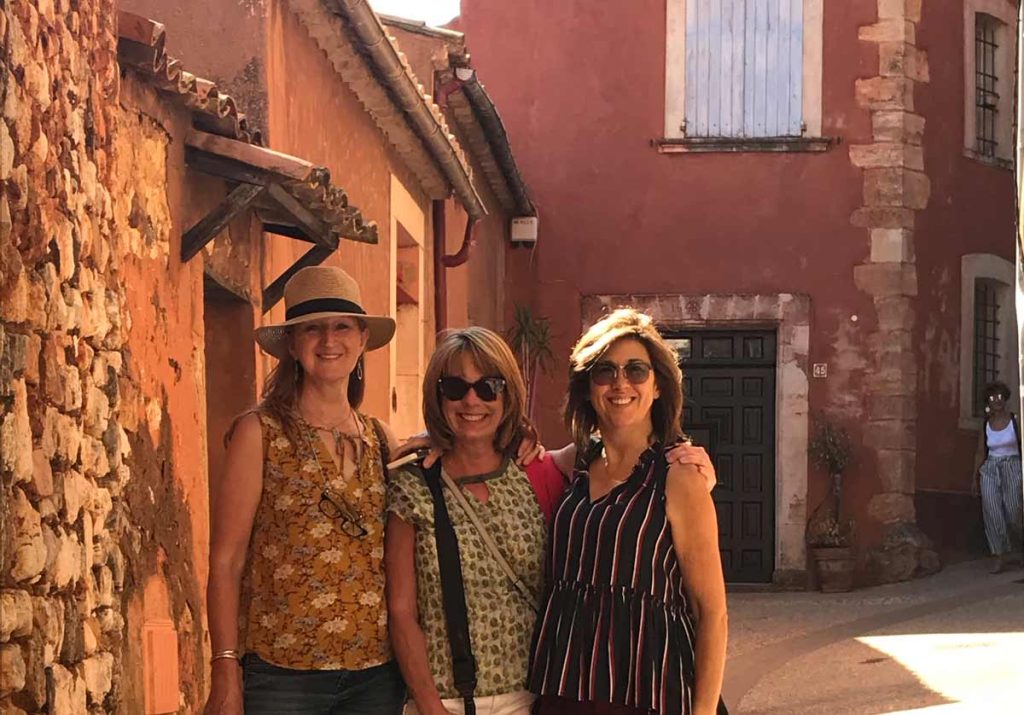 rousillon-gals