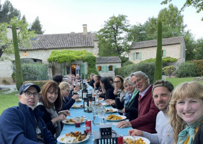 Group-Dinner-400×284