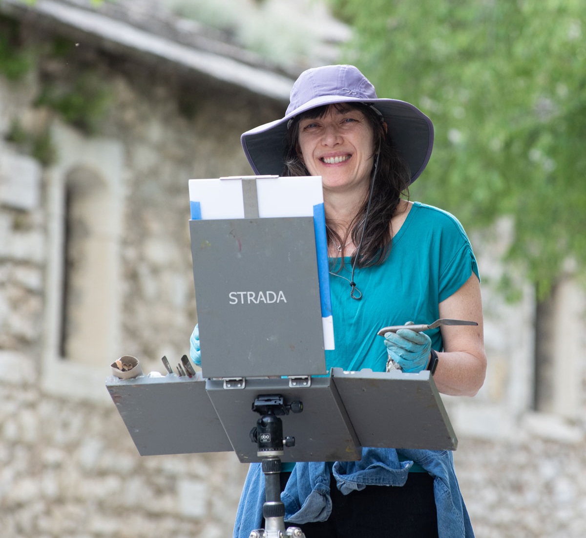 Happy-Painter-in-Blue